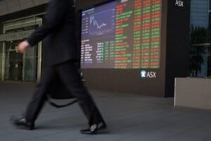 Aussie shares tumble to six-week lows as concerns grow