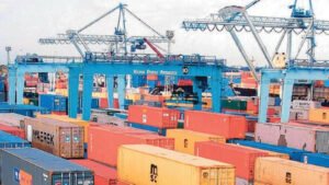 Oil drilling rig lands at Mombasa