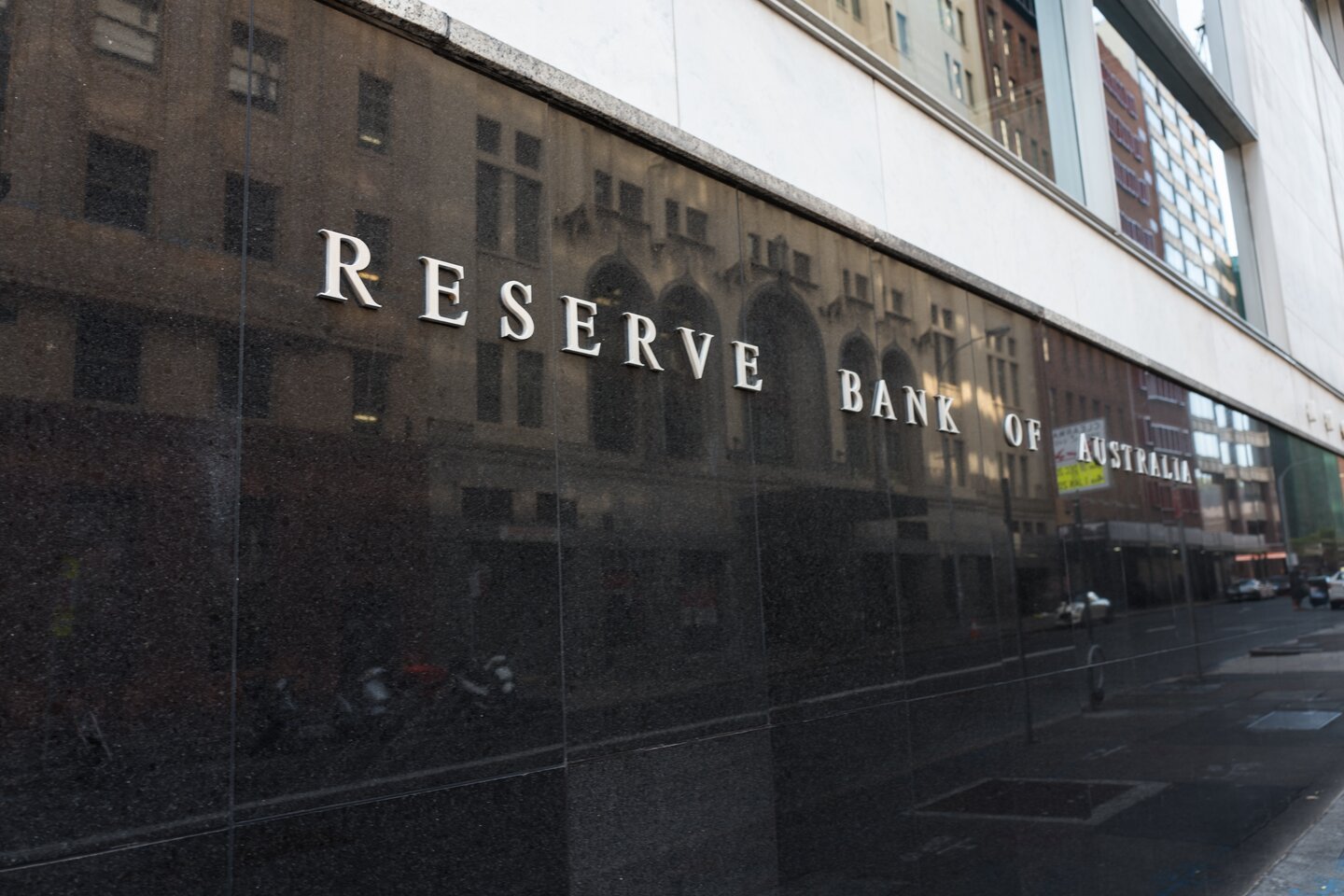 Wage-price spiral 'unlikely': RBA board member