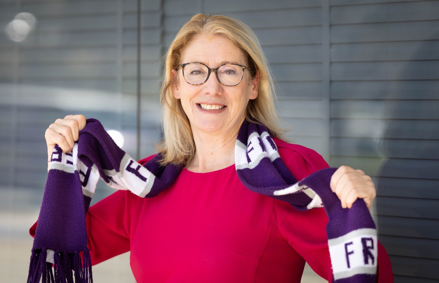 Acting premier wants premiership prize