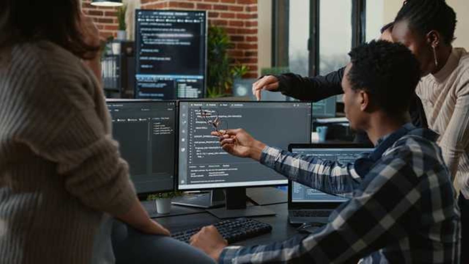 Where are decent software developers?