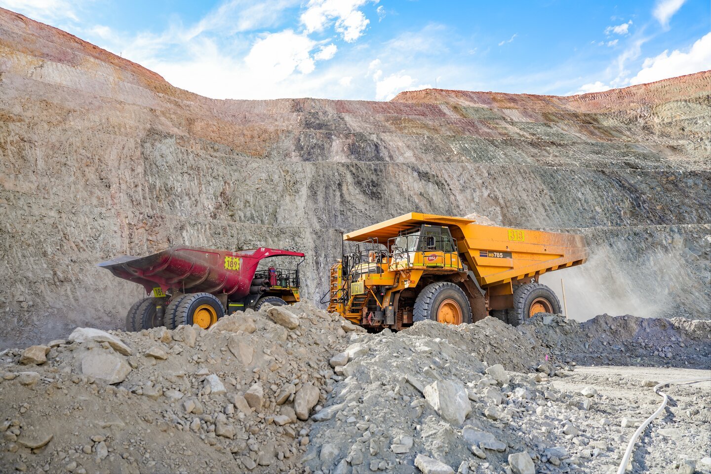 GOLD WRAP: Guidance remains for Regis, Emerald