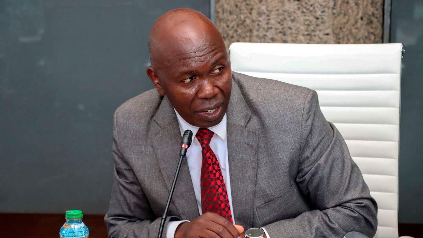 CMA seeks risk ratings of 320 money market funds